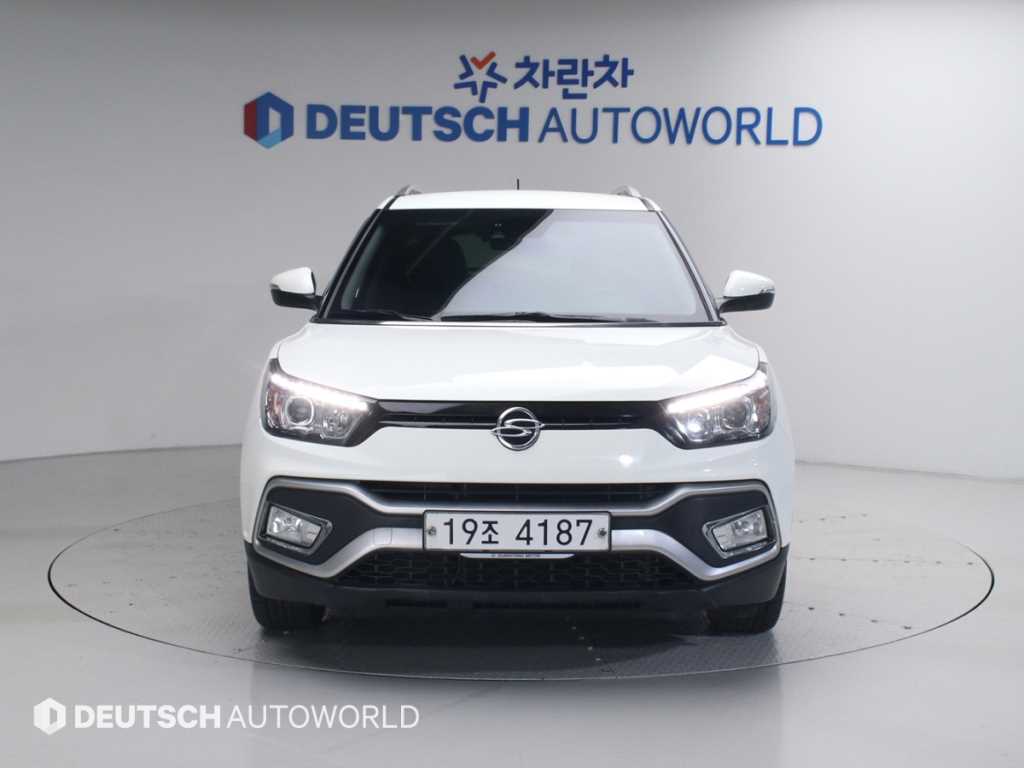 Ssangyong Tivoli - Vista 3