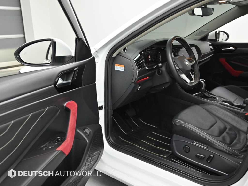 Volkswagen Jetta - Vista 11