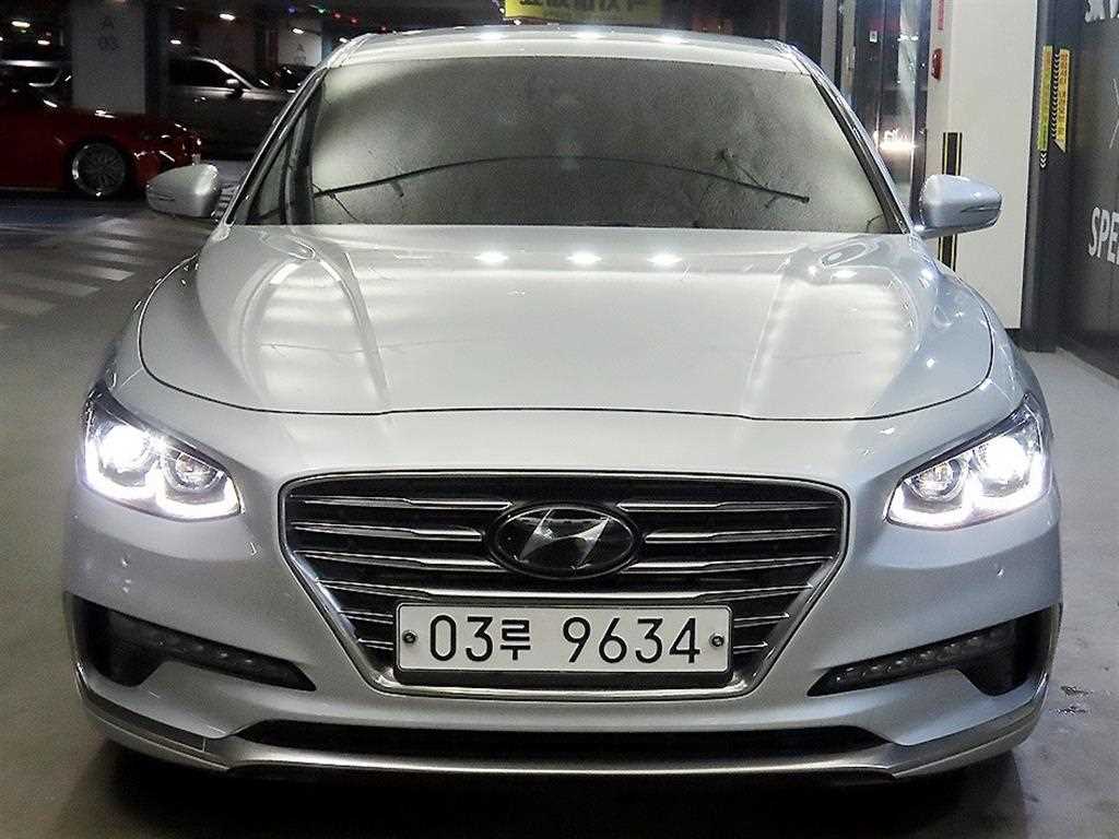 HYUNDAI Grandeur - Vista 2