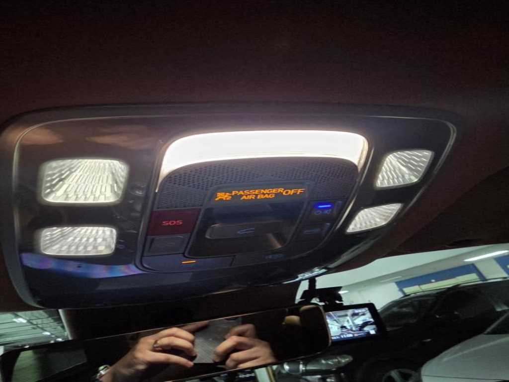 Genesis GV80 - Vista 8