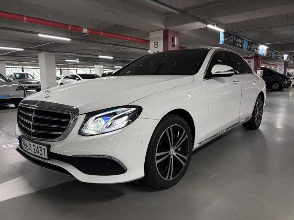 Mercedes Benz E class - Vista 2