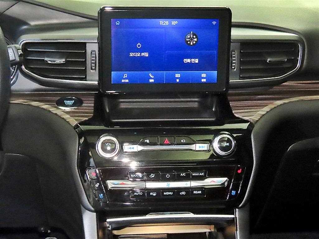 Ford Explorer - Vista 11