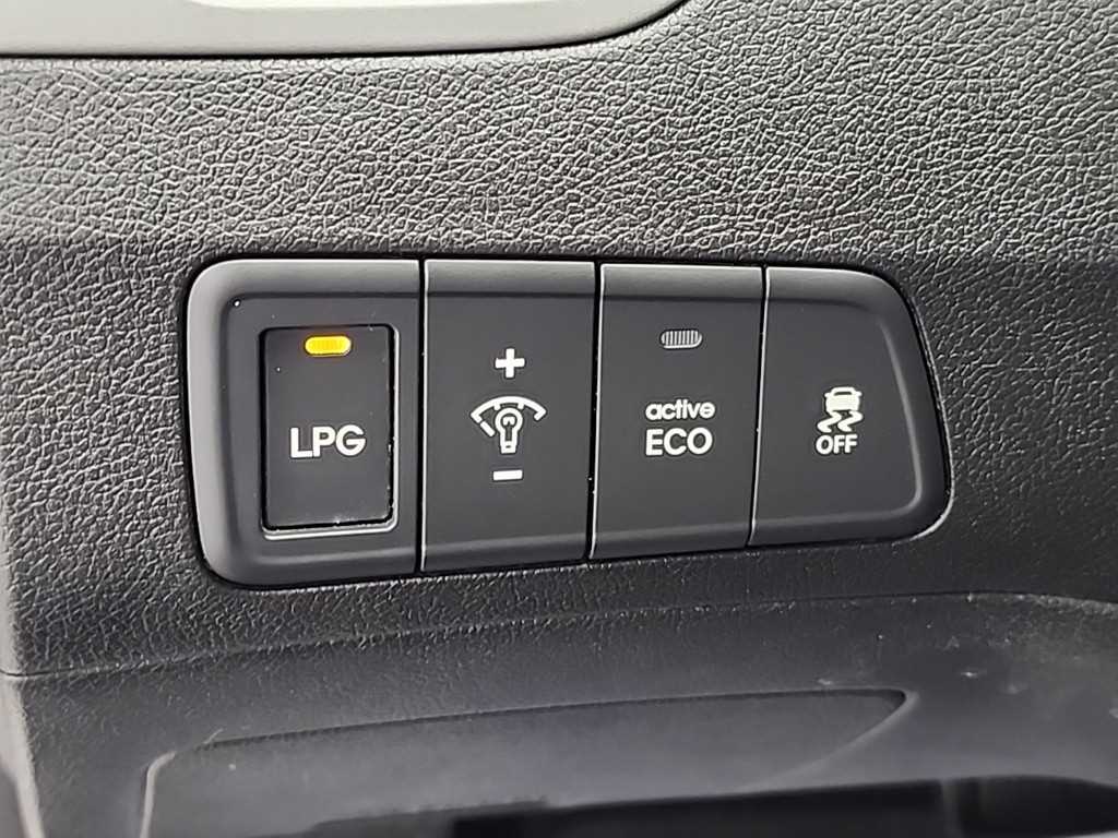 HYUNDAI Avante 2015 Blanco - Importación desde Corea - HF Imports Iquique - Foto 16
