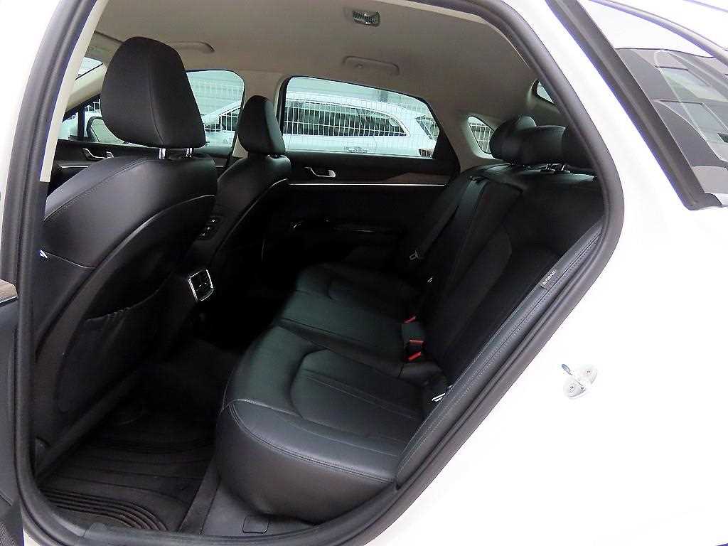 KIA K5 - Vista 6