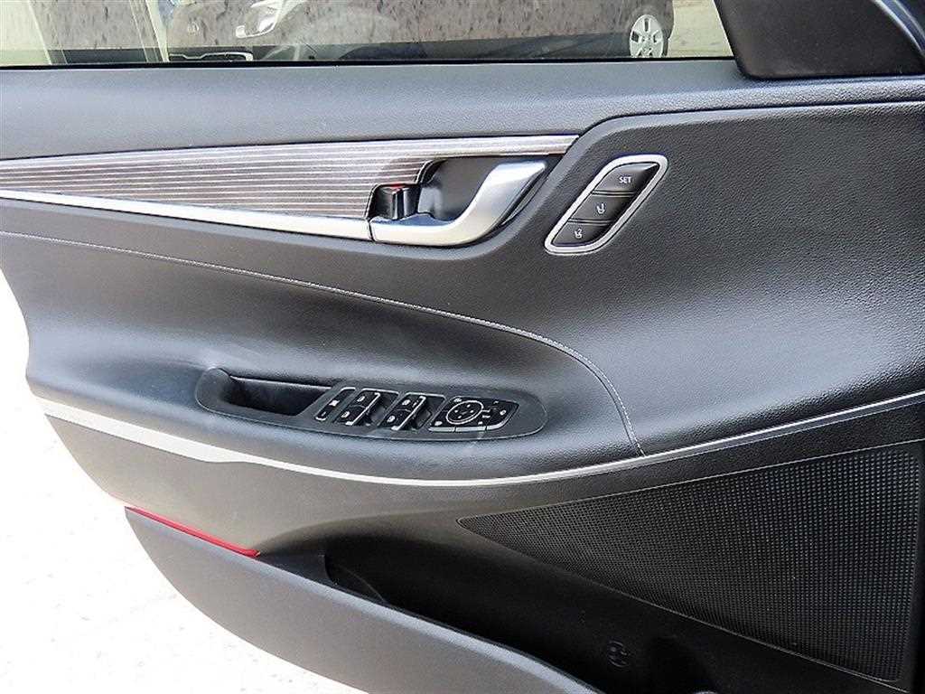 HYUNDAI Grandeur - Vista 12
