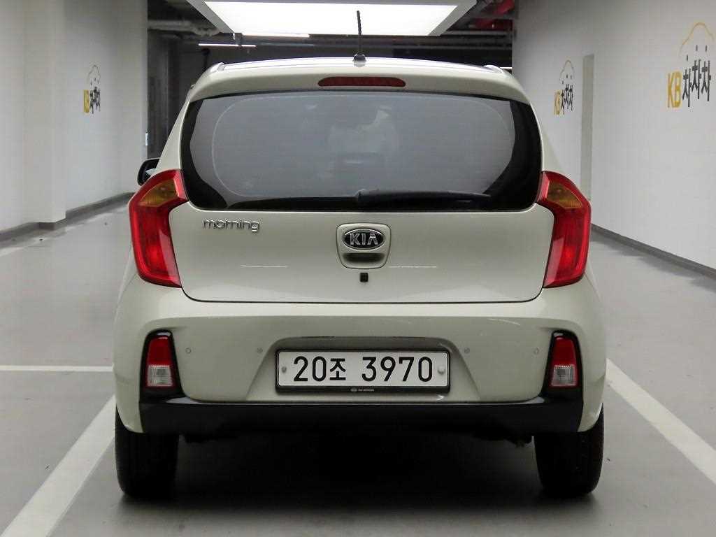 KIA Morning - Vista 4