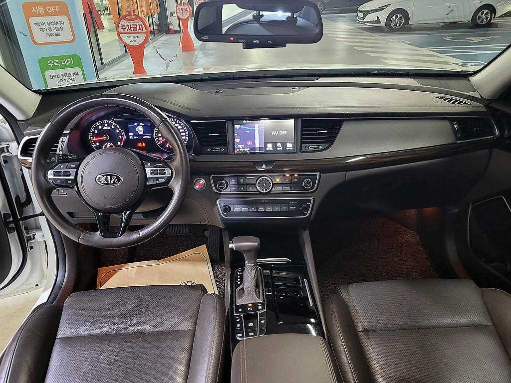 KIA K7 - Vista 6