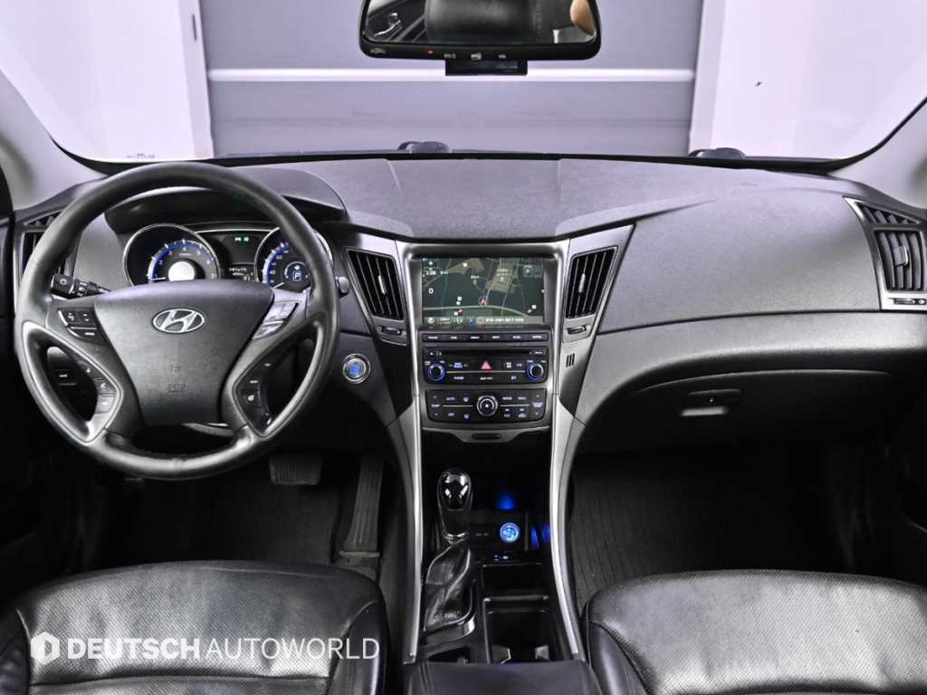 HYUNDAI Sonata - Vista 8