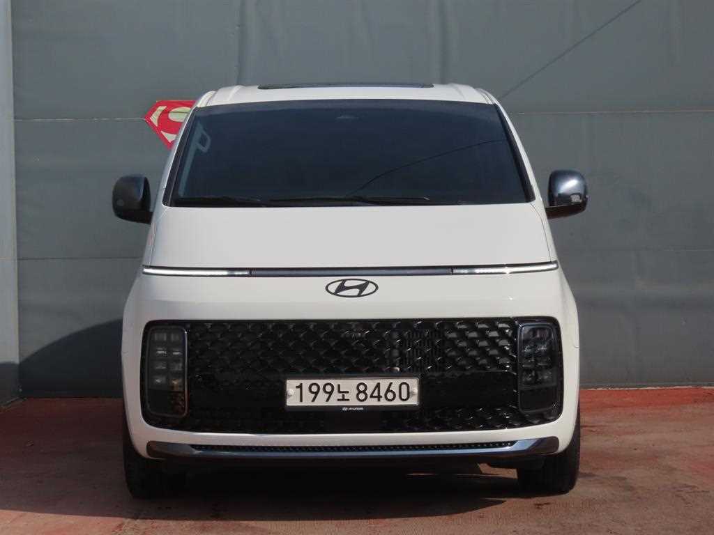HYUNDAI Staria - Vista 2
