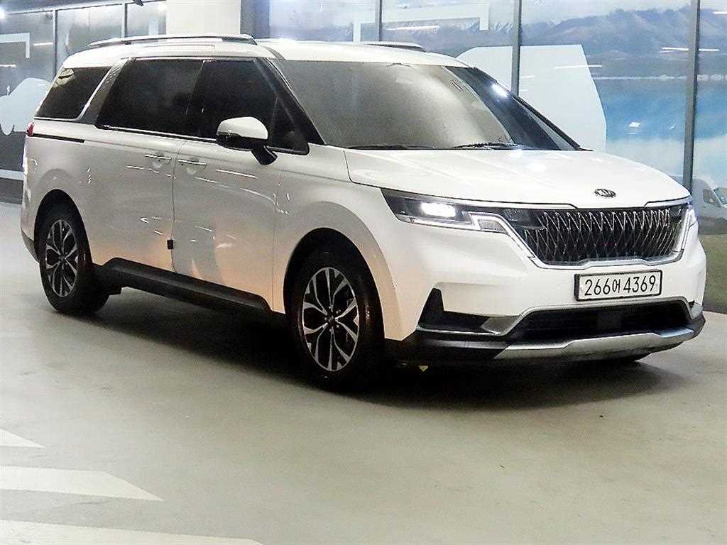 KIA Carnival 2021 Blanco - Importación desde Corea - HF Imports Iquique - Foto 1