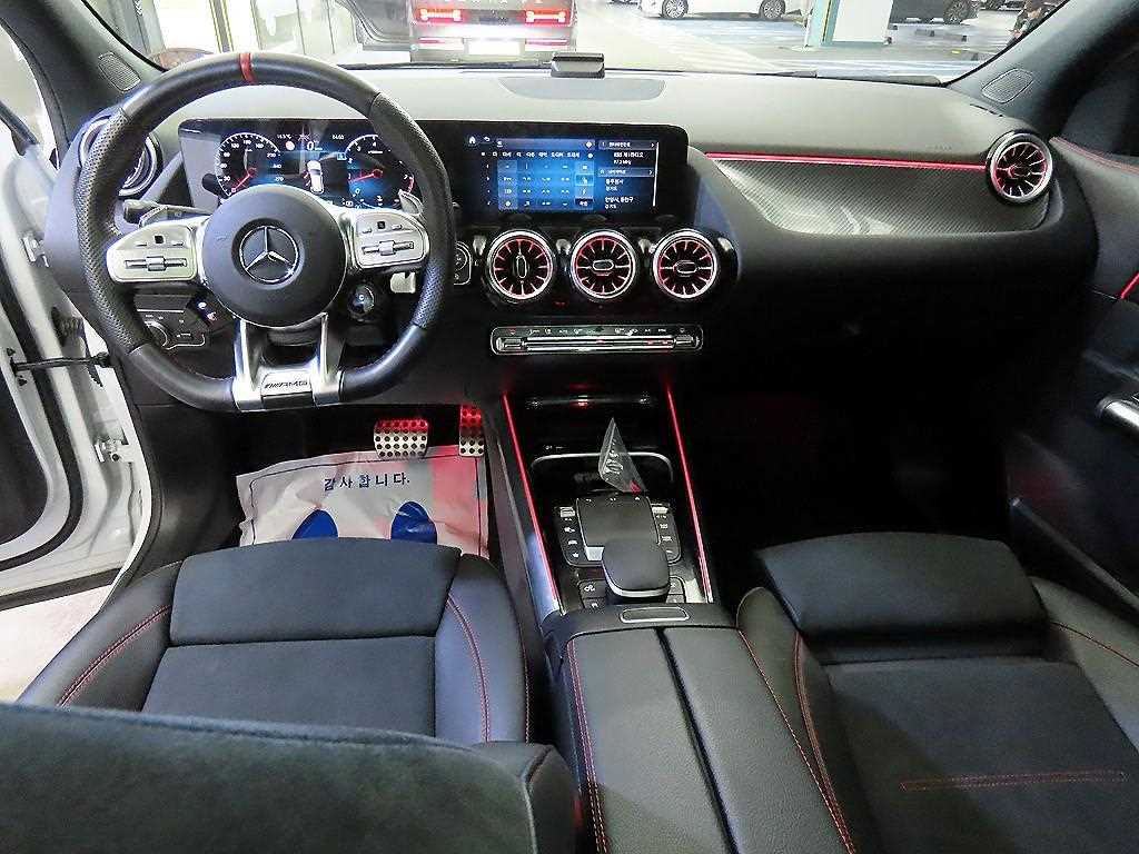 Mercedes Benz GLA Class - Vista 10