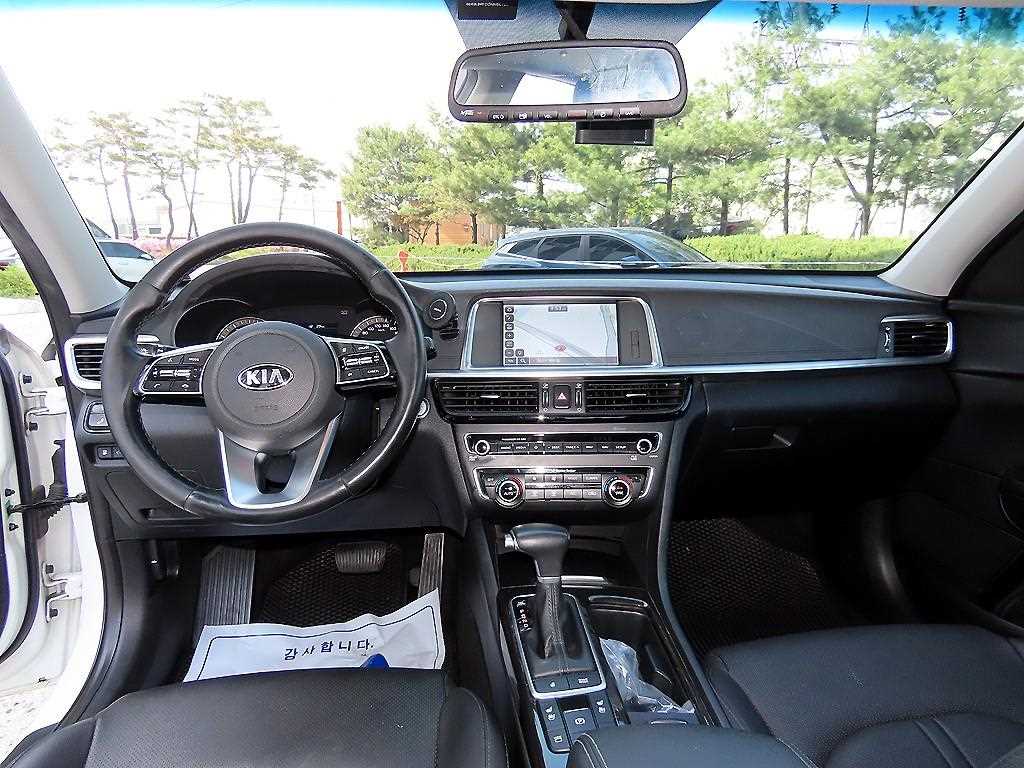KIA K5 - Vista 7