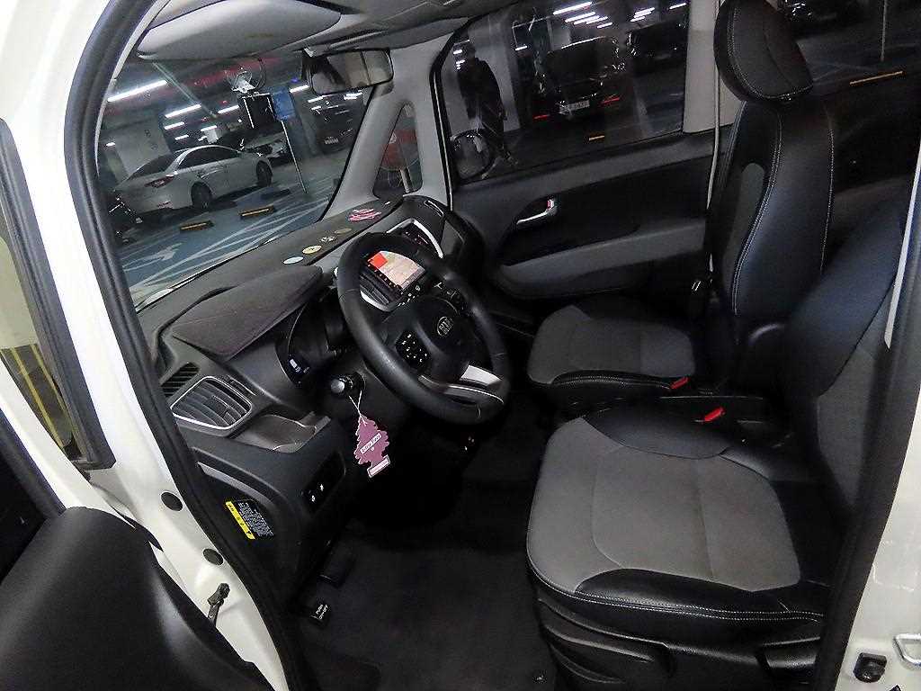 KIA Ray - Vista 6