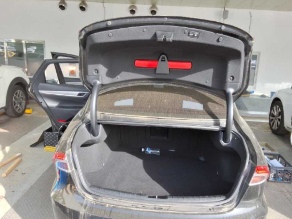 HYUNDAI Grandeur - Vista 7