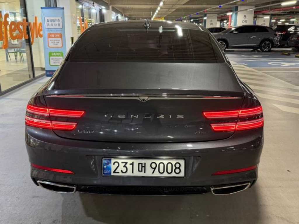 Genesis G80 - Vista 5