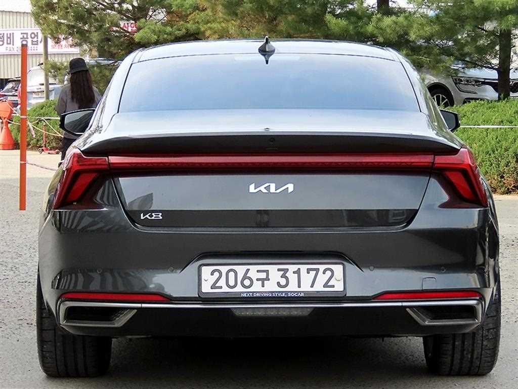 KIA K8 - Vista 4