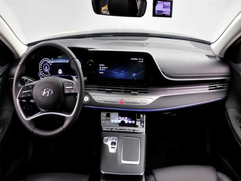 HYUNDAI Grandeur - Vista 3