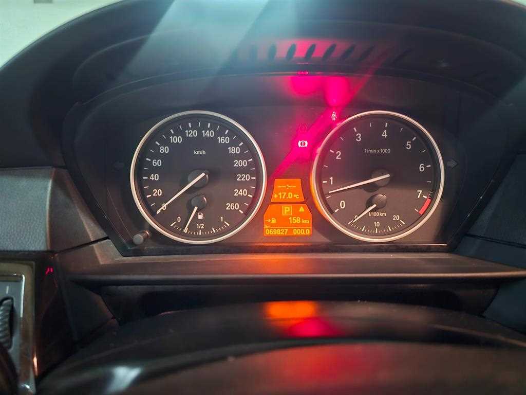 BMW 5 Series - Vista 5
