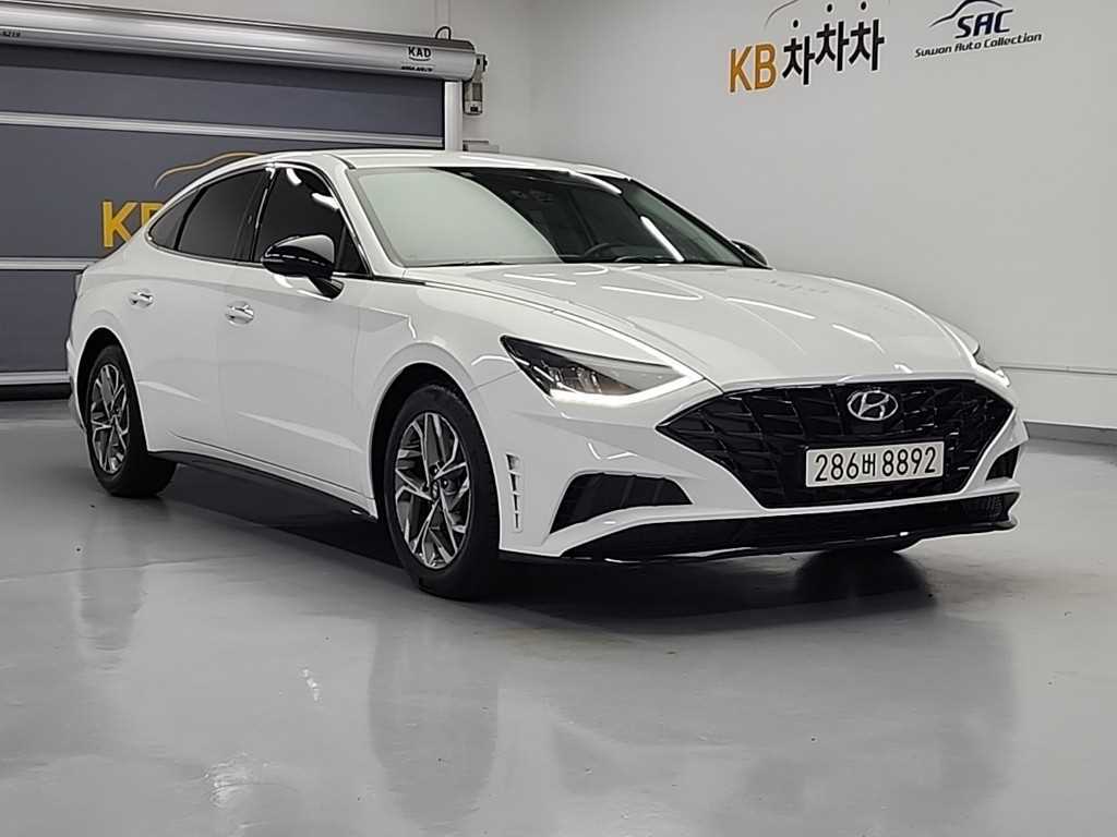 HYUNDAI Sonata - Vista 4