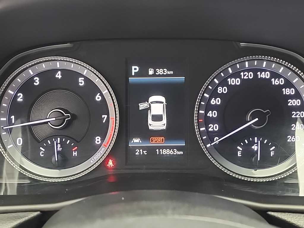 HYUNDAI Sonata - Vista 6