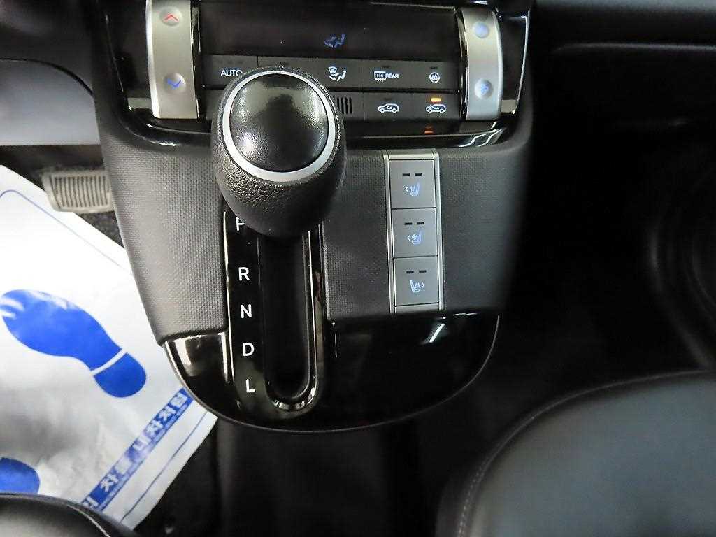 HYUNDAI Casper - Vista 10