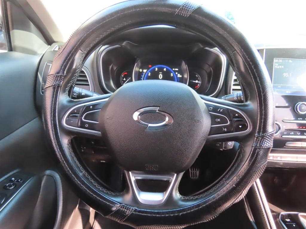 SAMSUNG QM6 - Vista 11