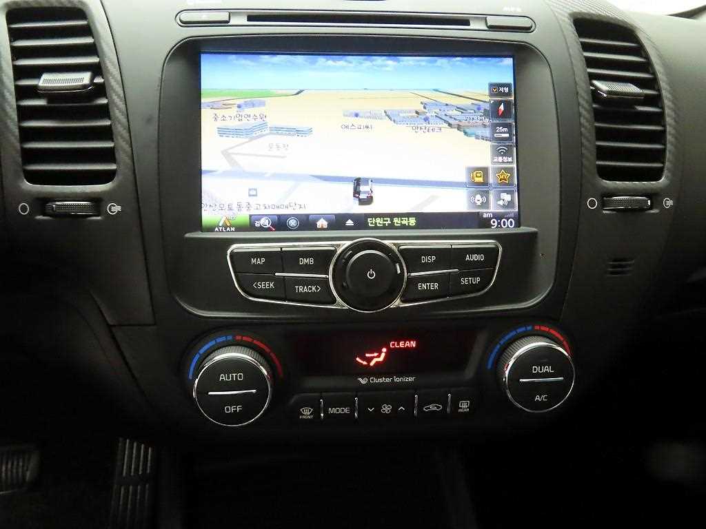 KIA K3 - Vista 9