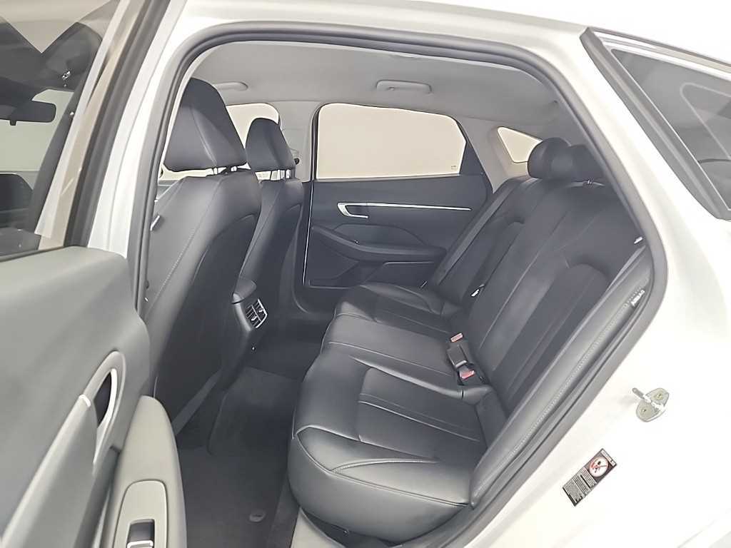 HYUNDAI Sonata - Vista 12