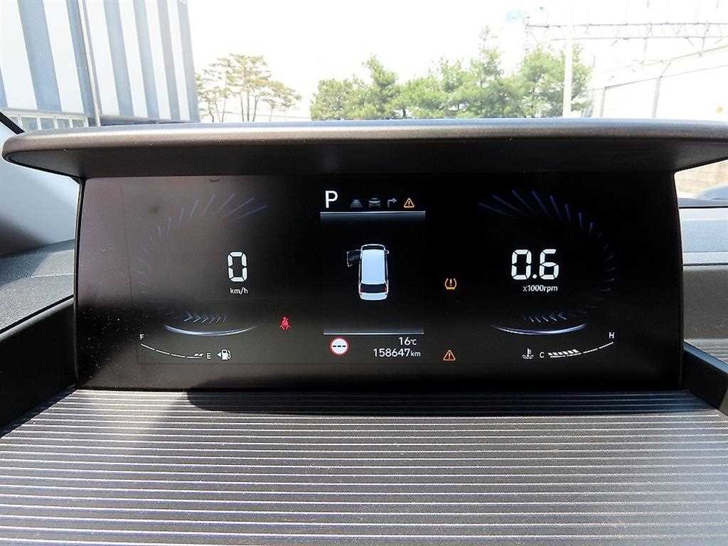 HYUNDAI Staria - Vista 9