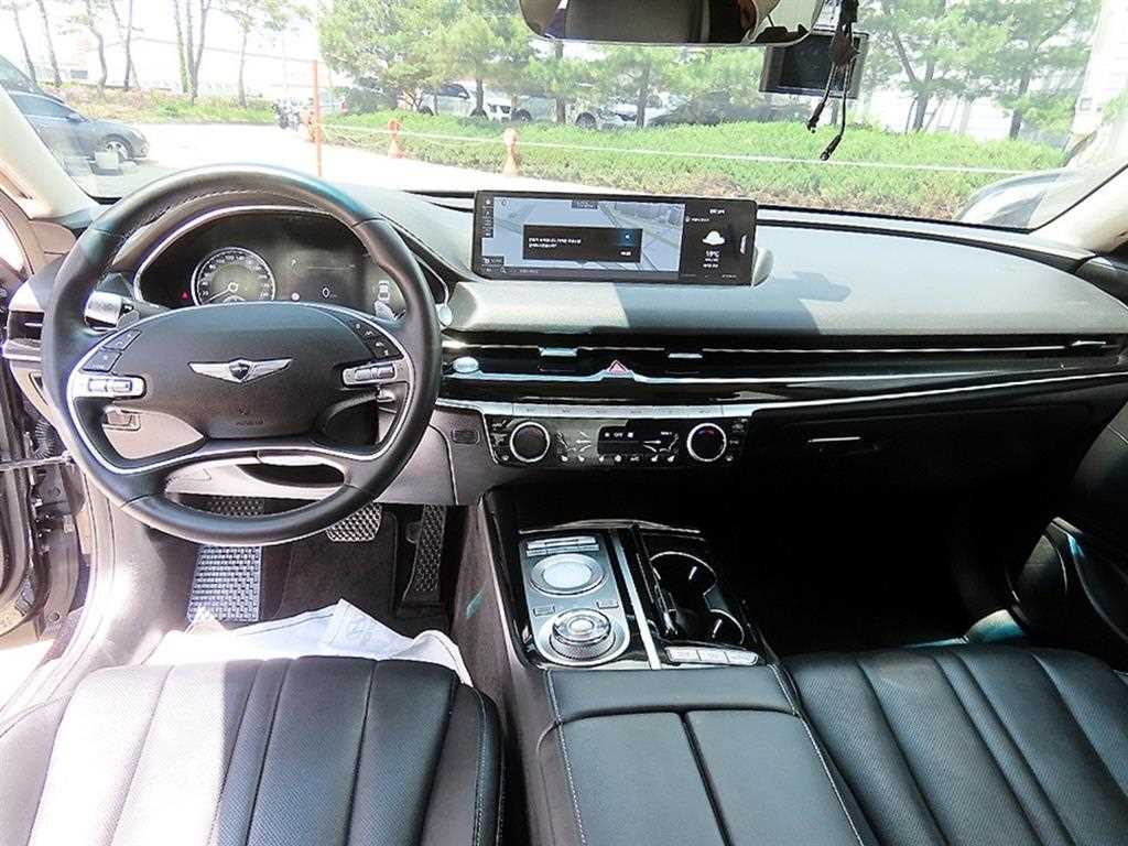 Genesis G80 - Vista 7