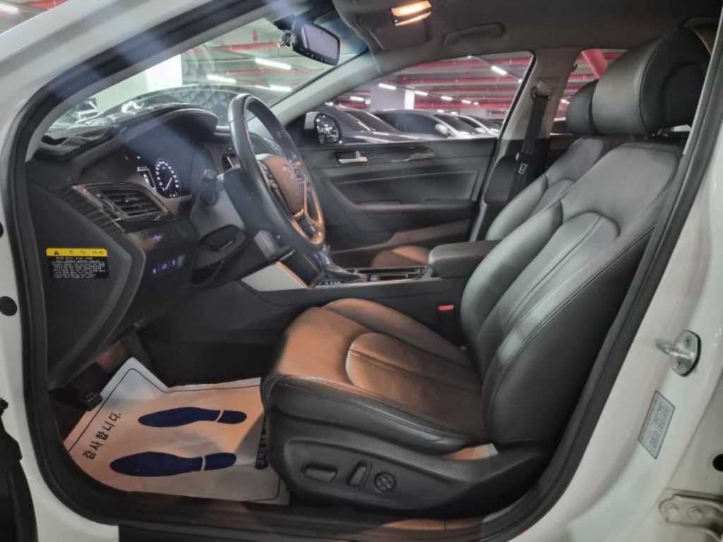 HYUNDAI Sonata - Vista 5