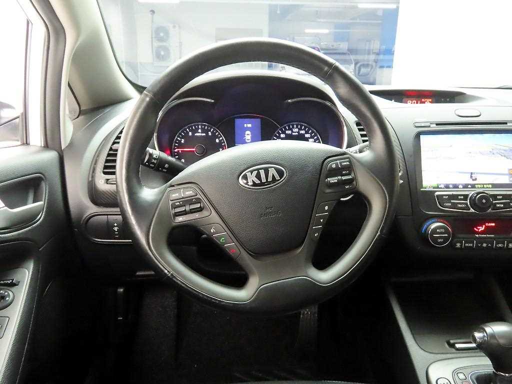 KIA K3 - Vista 7