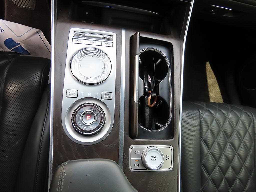Genesis GV80 - Vista 11