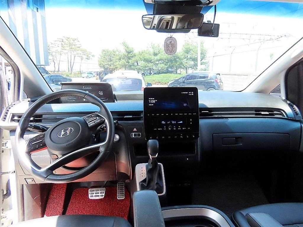 HYUNDAI Staria - Vista 7