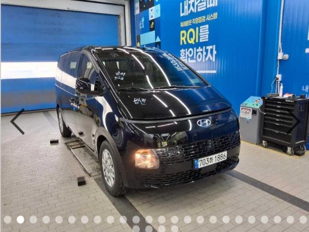 HYUNDAI Staria 2023 Negro - Importación desde Corea - HF Imports Iquique - Foto 1