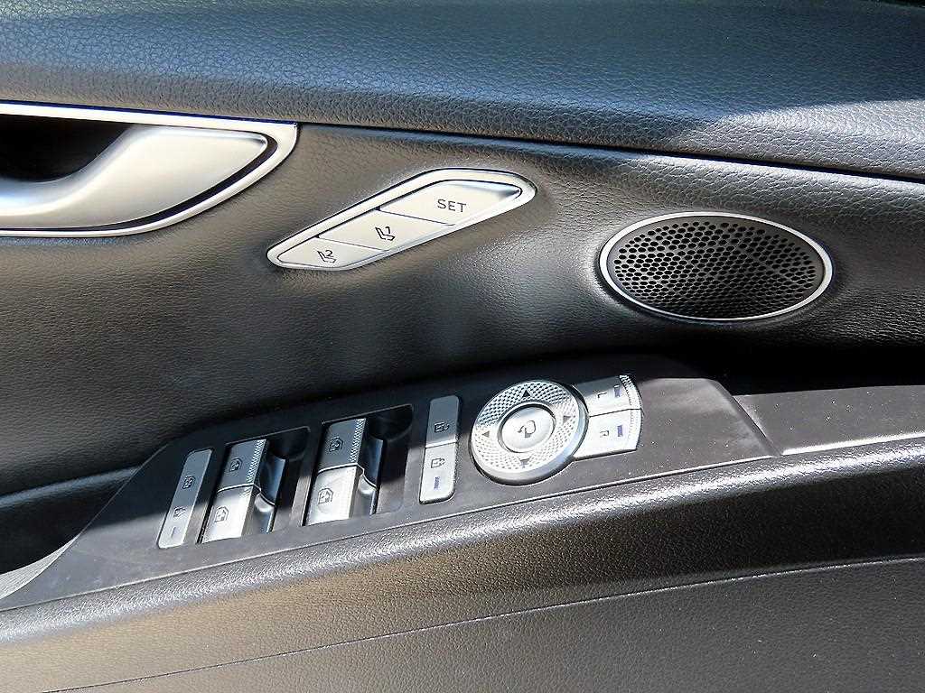 Genesis G80 - Vista 11
