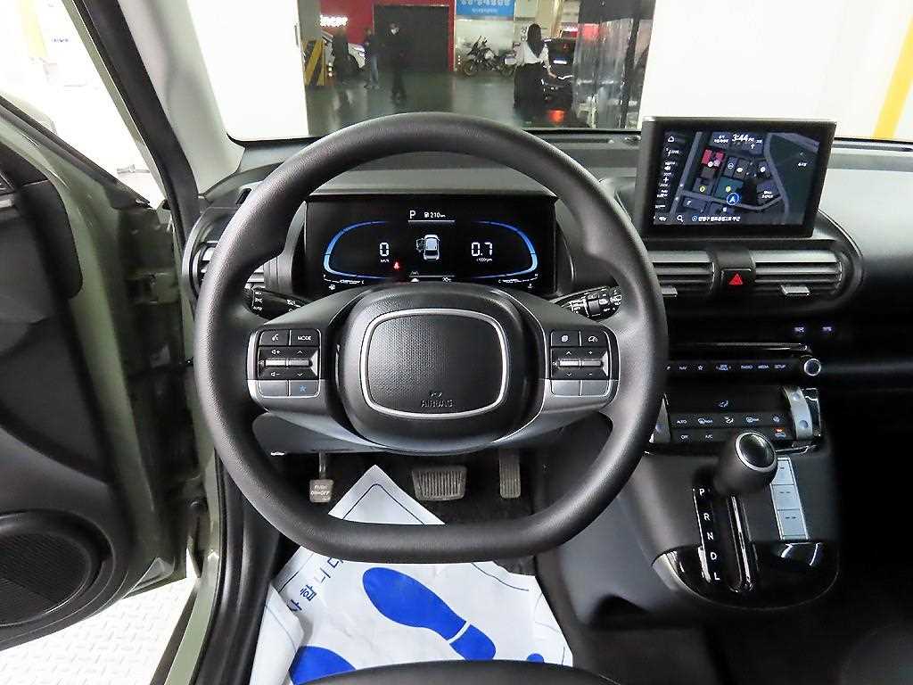 HYUNDAI Casper - Vista 9