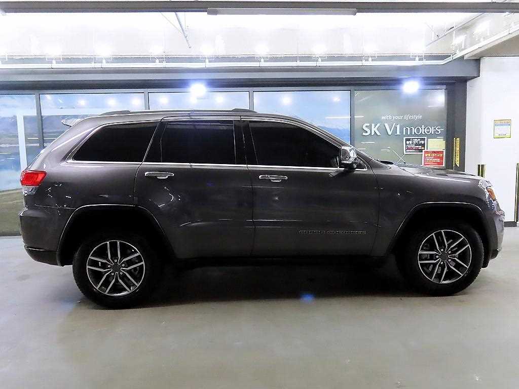 Jeep Cherokee - Vista 3