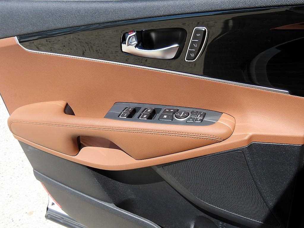 KIA Sorento - Vista 11