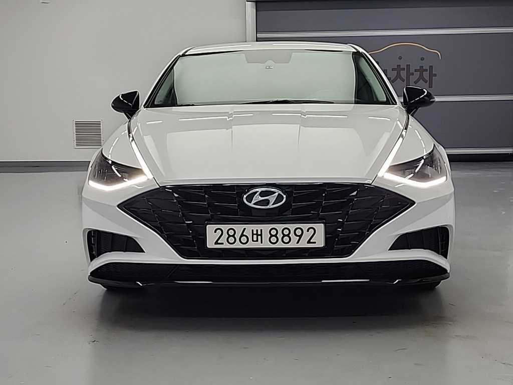 HYUNDAI Sonata - Vista 2