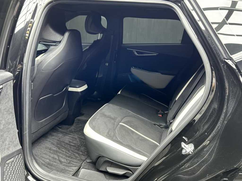 KIA EV6 - Vista 5