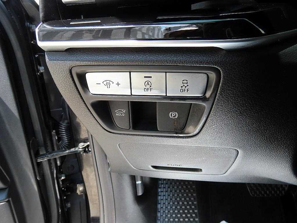 Genesis G80 - Vista 12