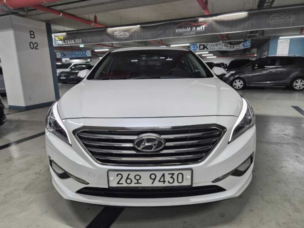HYUNDAI Sonata - Vista 2