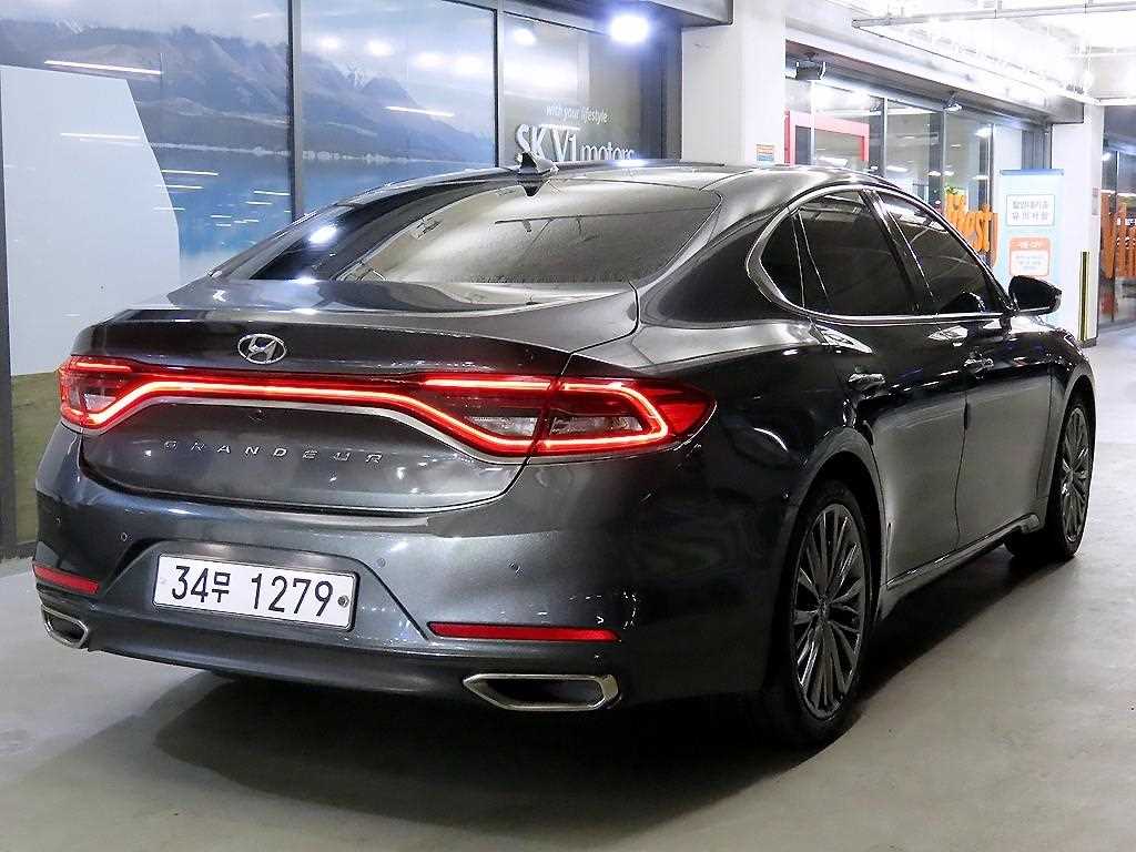 HYUNDAI Grandeur - Vista 4