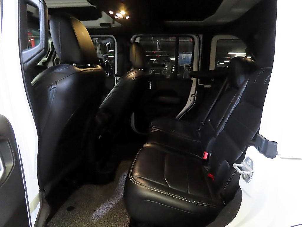 Jeep Wrangler - Vista 7