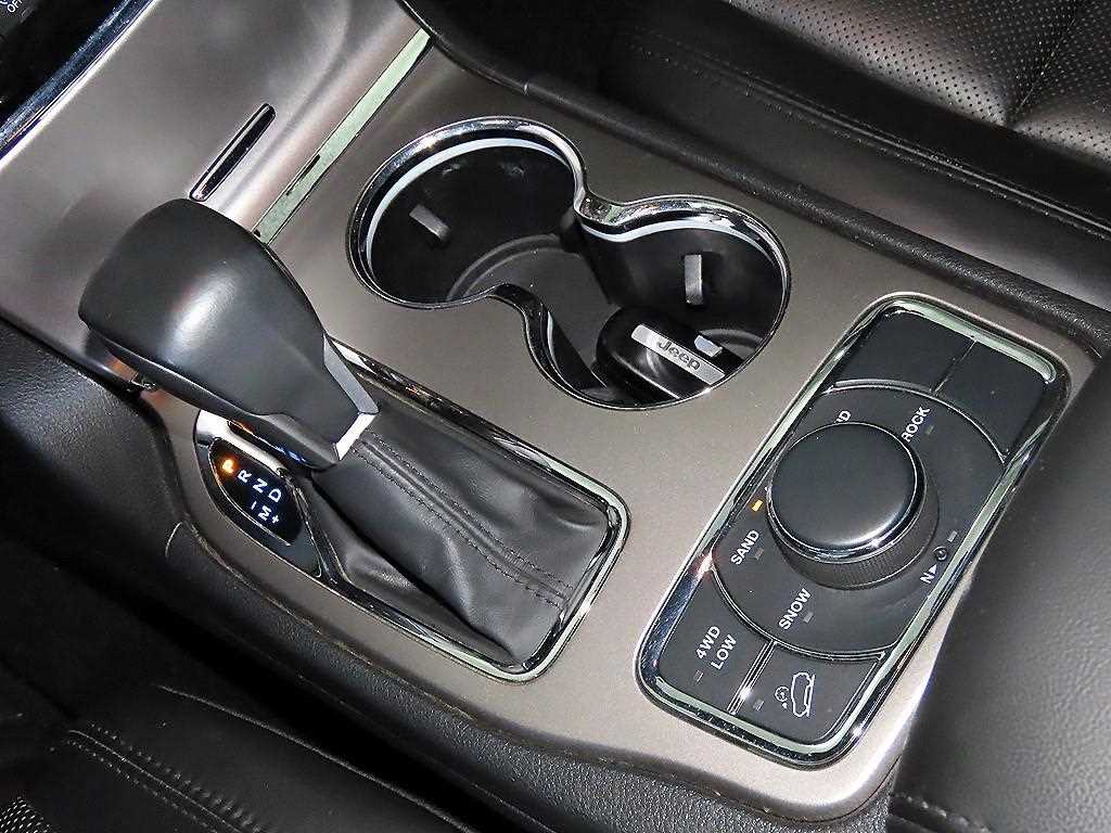 Jeep Cherokee - Vista 12