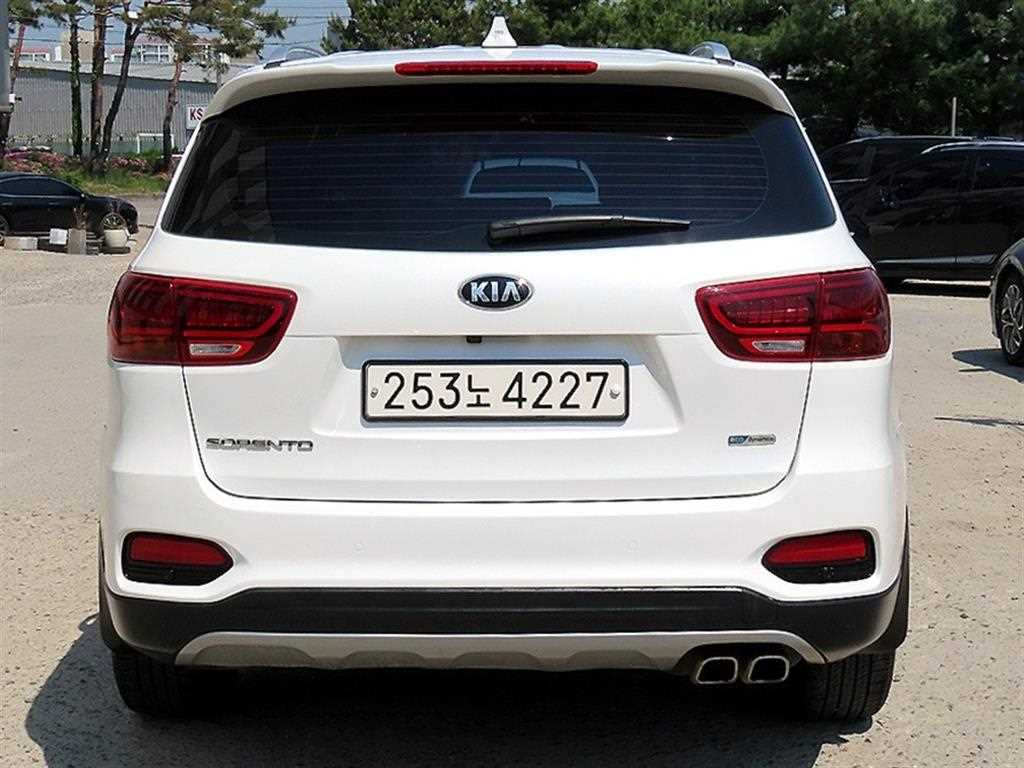 KIA Sorento - Vista 4