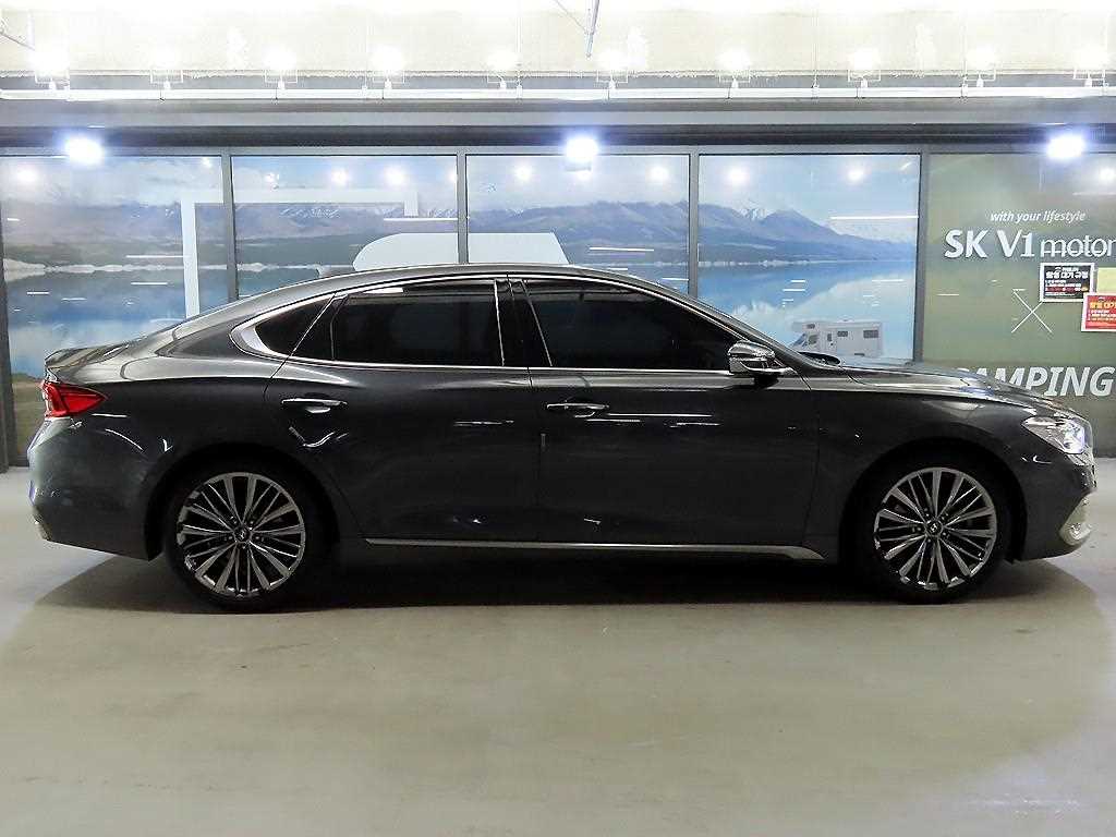 HYUNDAI Grandeur - Vista 3