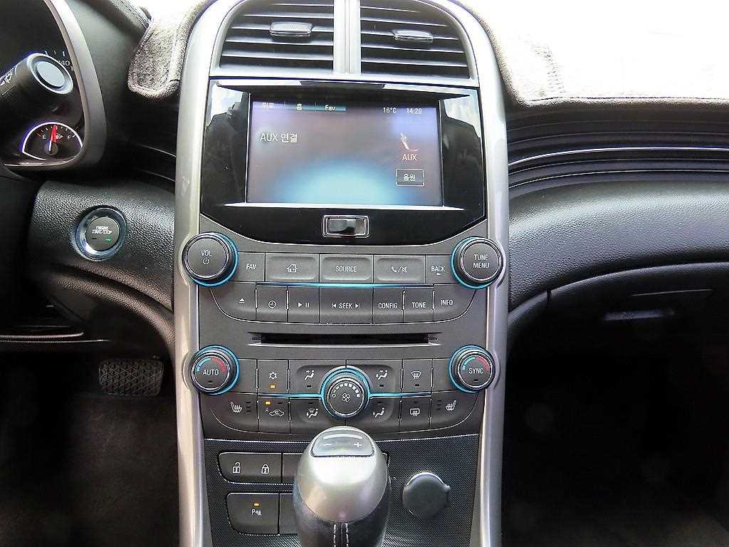Chevrolet Malibu - Vista 12