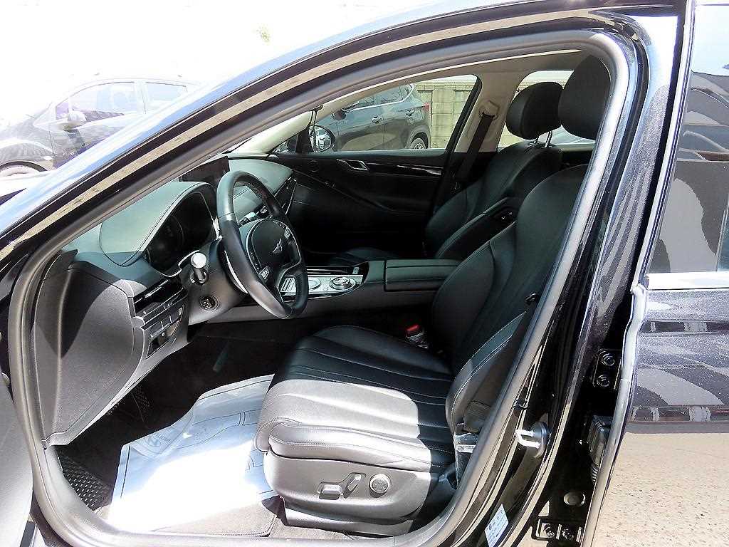 Genesis G80 - Vista 5